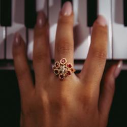 Drahokamový prsten Her Majesty, růžové zlato