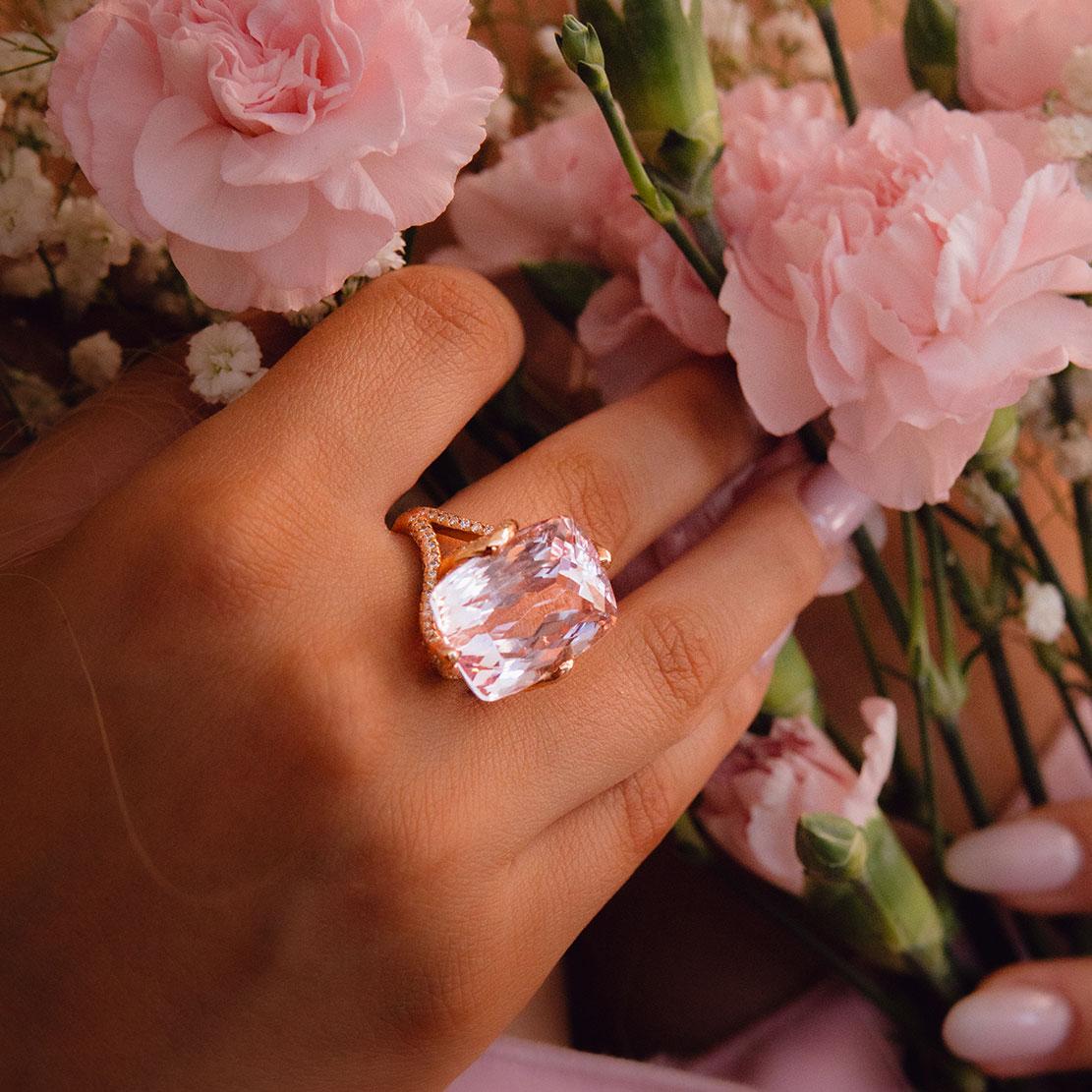 Kunzitový prsten Blush, růžové zlato