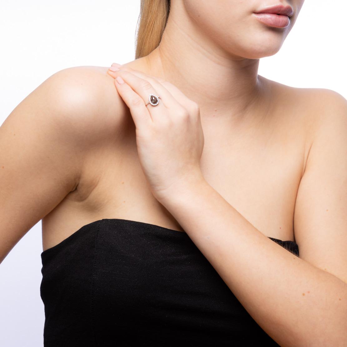 Diamantový zásnubný prsteň Alba, biele zlato